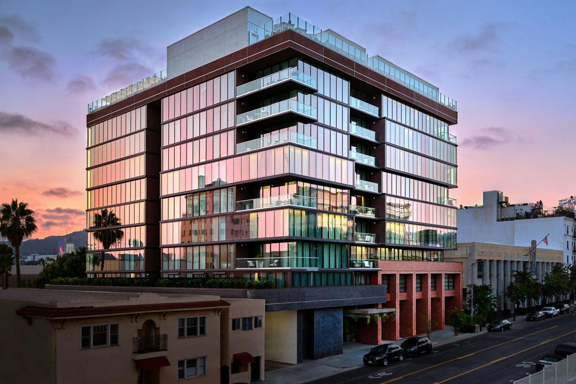 The Hollywood Grande, Autograph Collection, Los Angeles